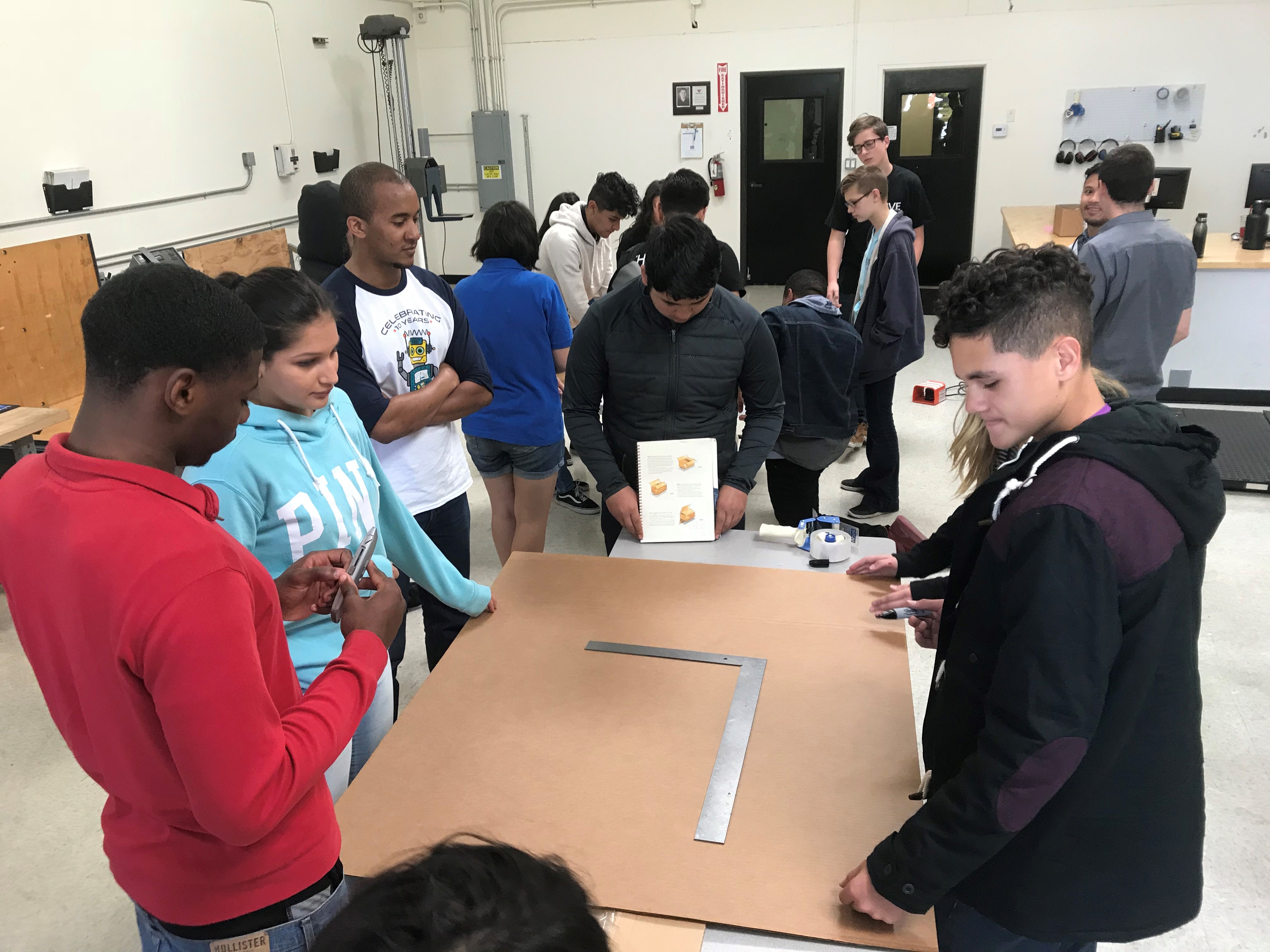 Springing into 2018! San Jose Lab Hosts Student Tours